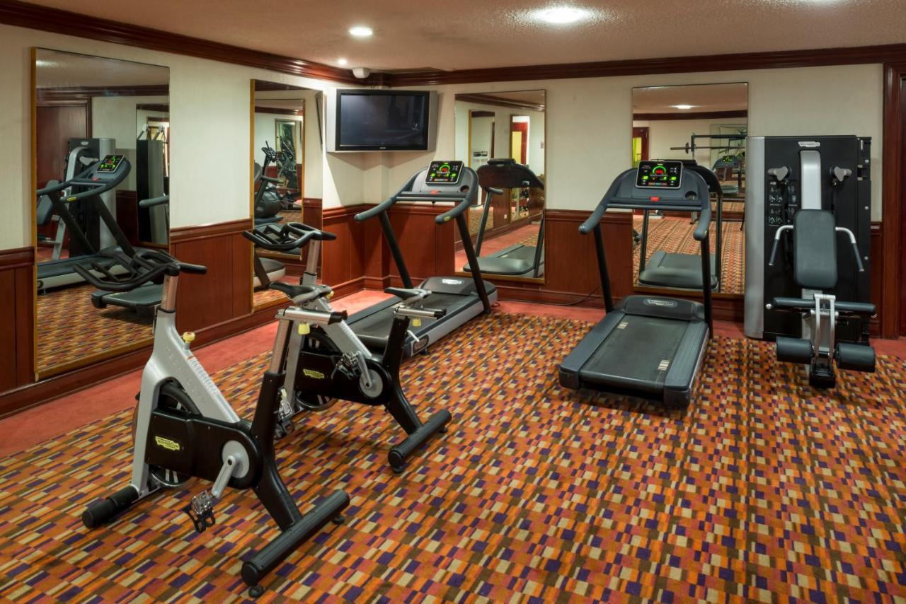 Real Inn Tijuana By Camino Real Hoteles Экстерьер фото A gym at a hotel