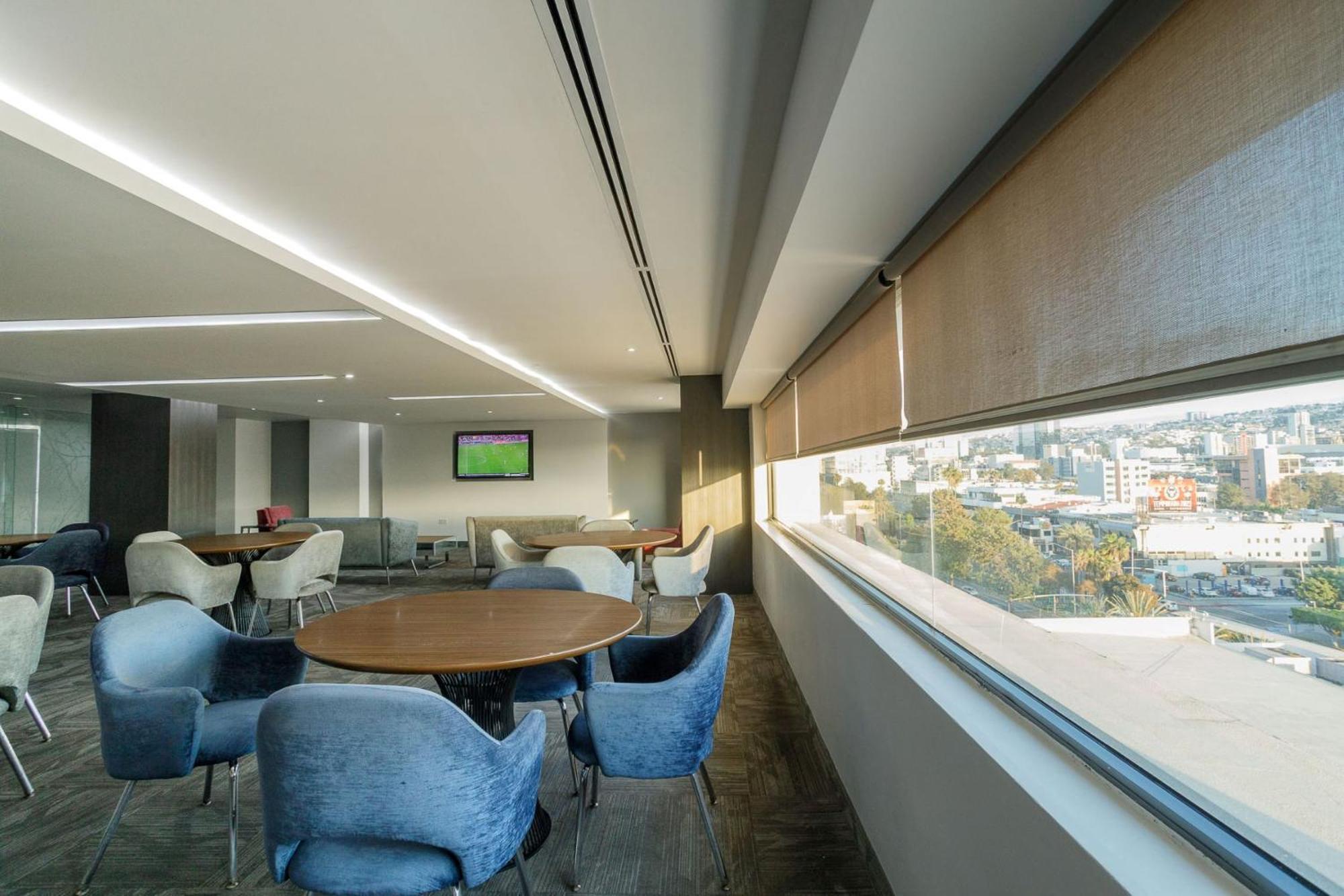 Real Inn Tijuana By Camino Real Hoteles Экстерьер фото The 10th floor of the building