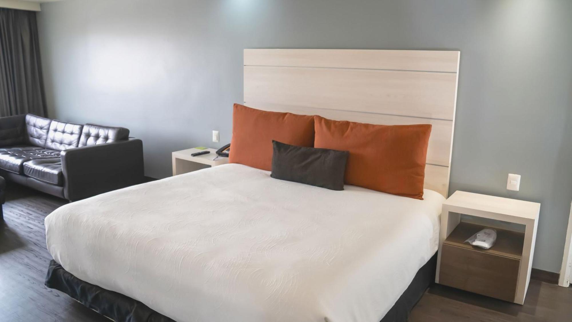 Real Inn Tijuana By Camino Real Hoteles Экстерьер фото